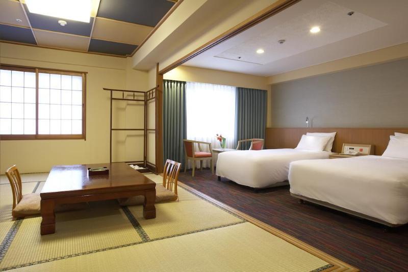 The Nest Naha Hotel Exterior photo